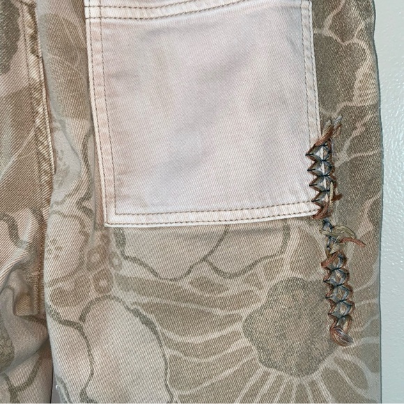 Anthropologie Pilcro The Camp Wanderer Patchwork Jeans Embroidered Boho 29 - Picture 13 of 16